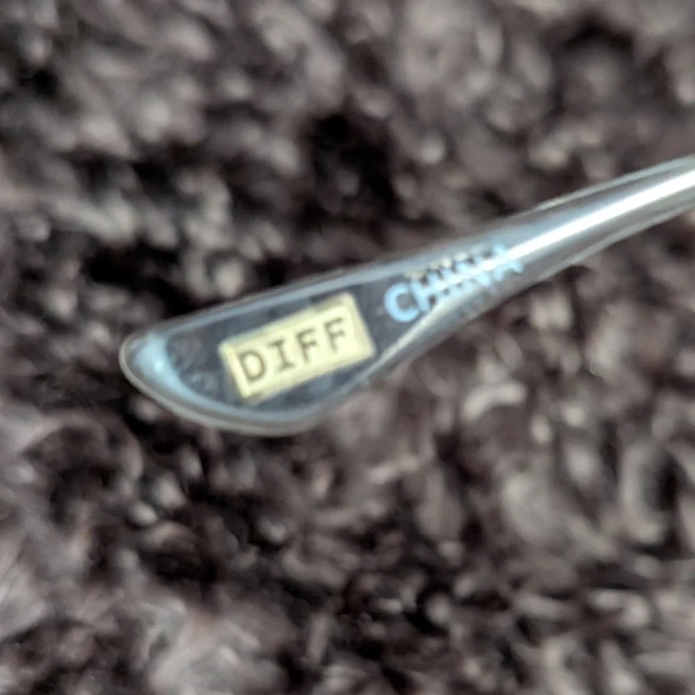 DIFF Aviator Chic Sunglasses - Picture 5 of 7